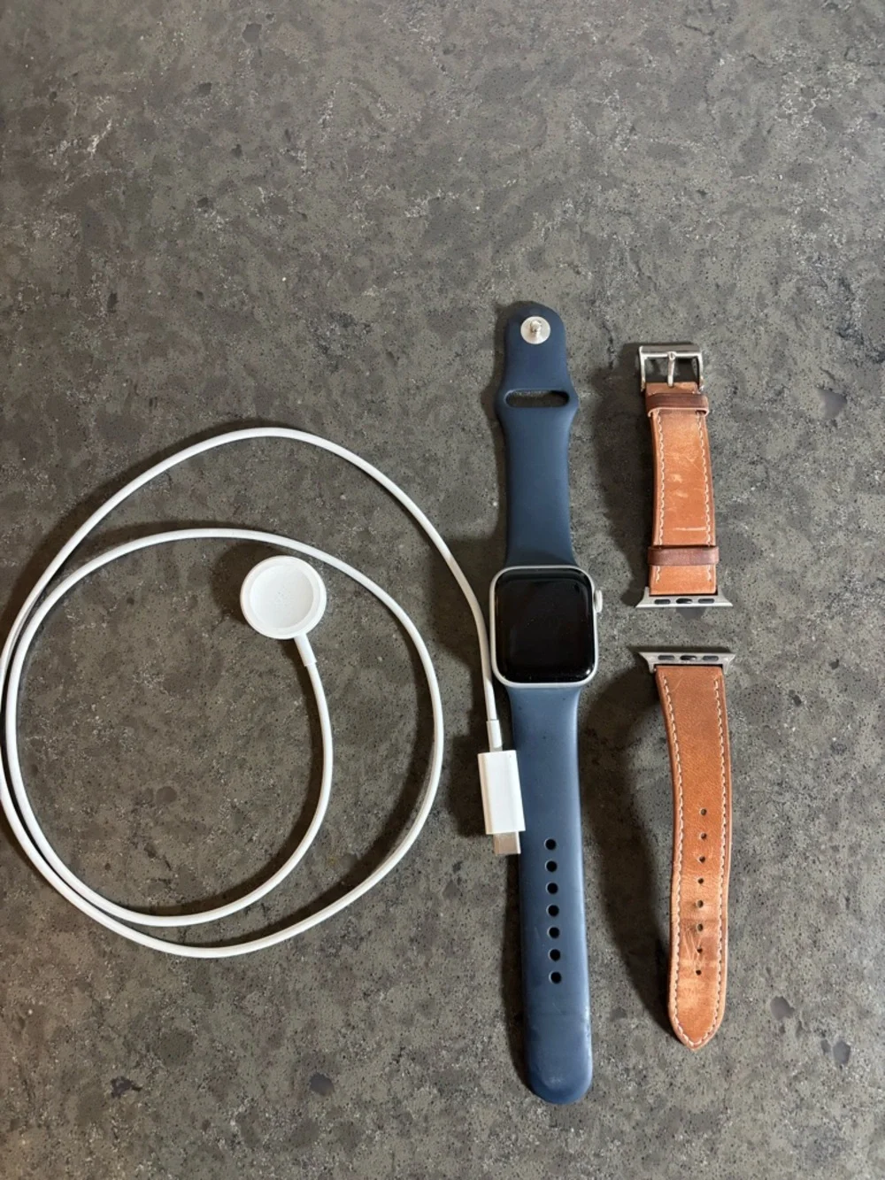 Apple Watch SE 40mm with Navy Sport Band and Brown Leather Strap Set